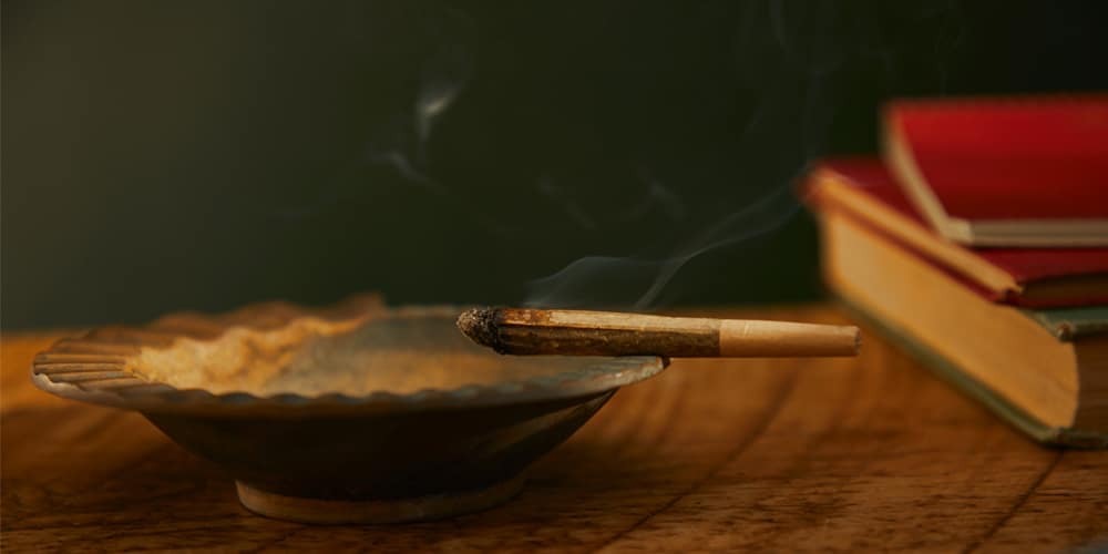 cigarette like form used in smoking weed