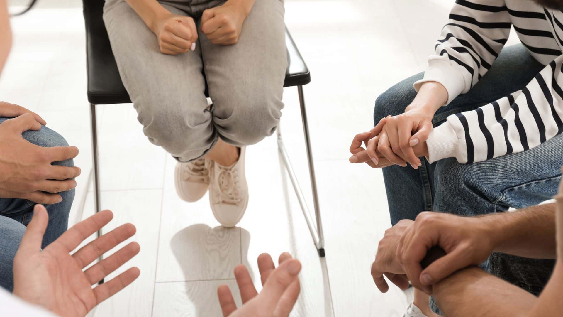 addicted people therapy session